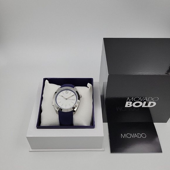 Men's Movado Blue Smart Watch! New Mint - Picture 1 of 3
